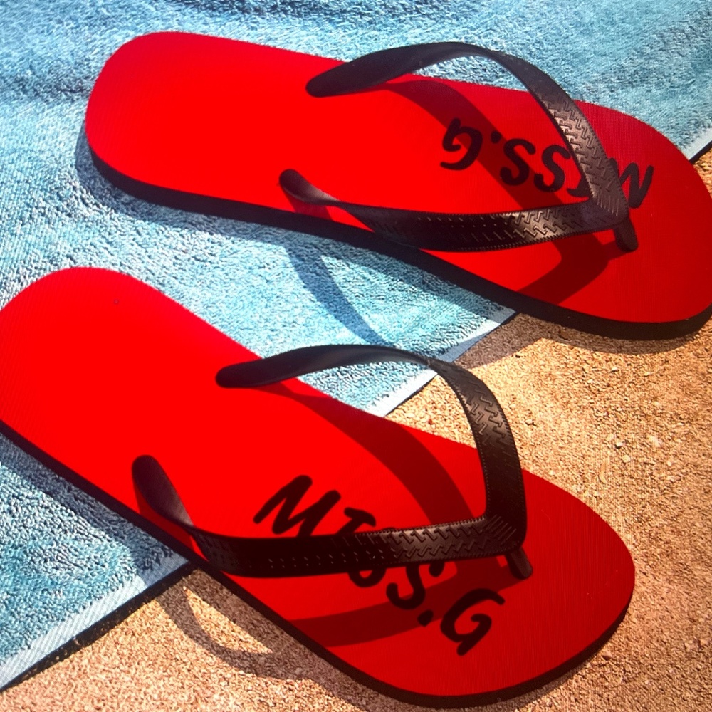 MISS.G SIGNATURE FLIP FLOPS